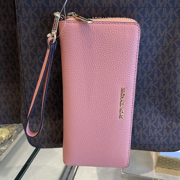 MICHAEL KORS
Leather Continental Wristlet Phone Case Wallet 
Primrose 
NWT - Picture 10 of 16